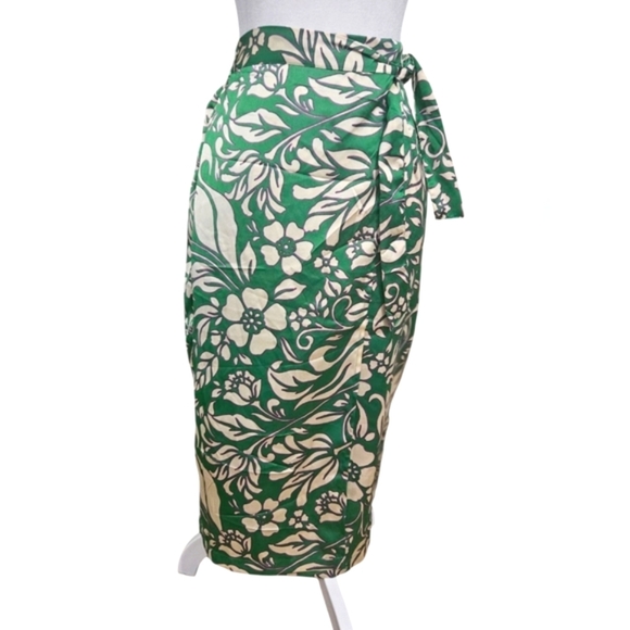 JAPNA Tropical Print Satin Wrap Style Skirt In Green/white/purple. Size S NWT - Picture 1 of 12